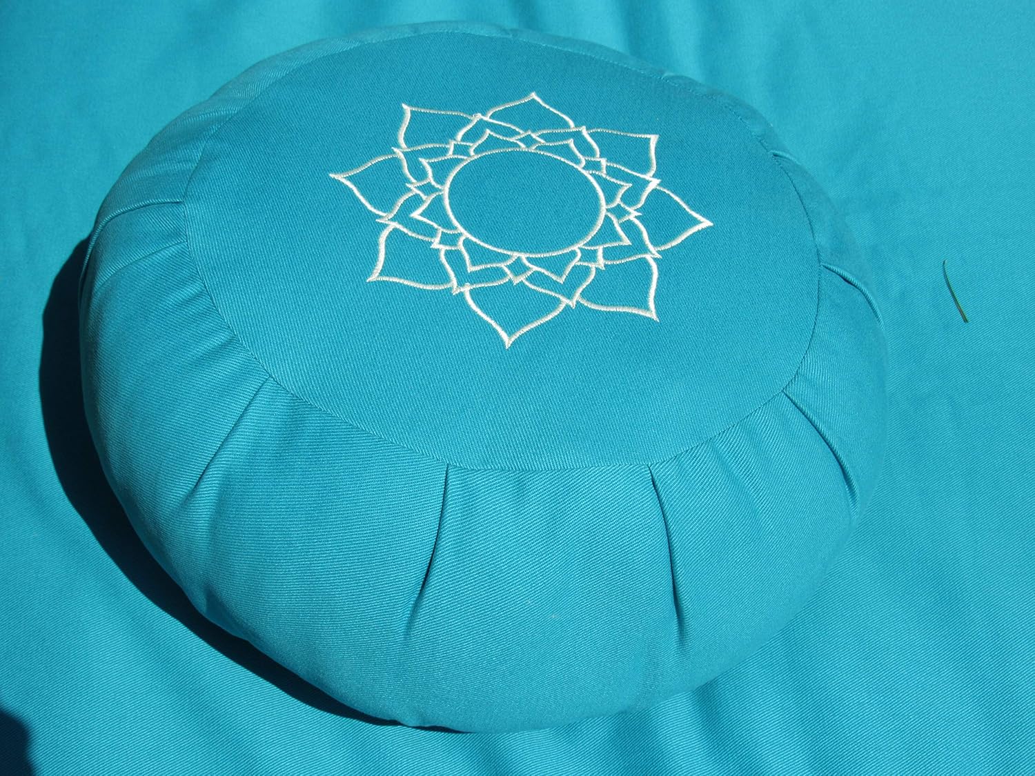Hugger Mugger Zafu Yoga Meditation Cushion Bohemian Ikat BO ZAFU PRINT