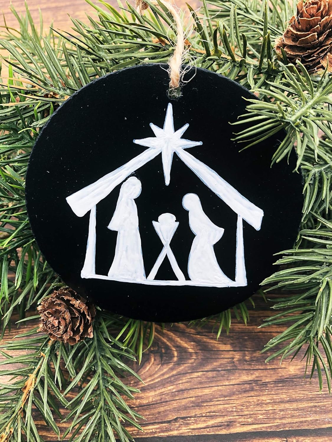 Featured image of post White Silhouette Nativity Scene