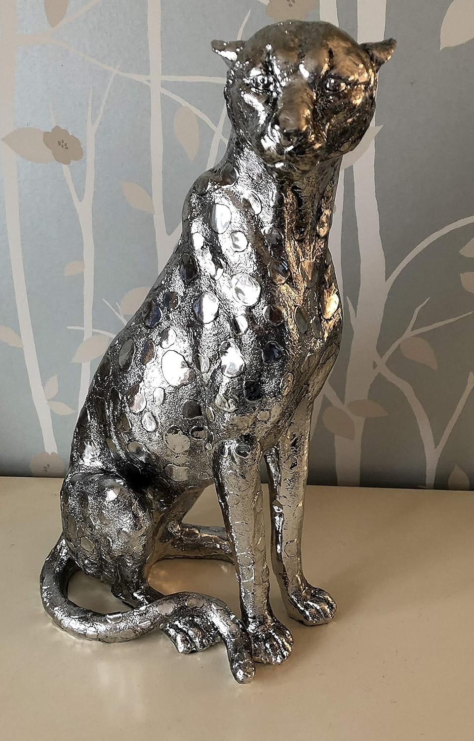 Exquisite Sitting Cheetah Figurine Handcrafted to Perfection with