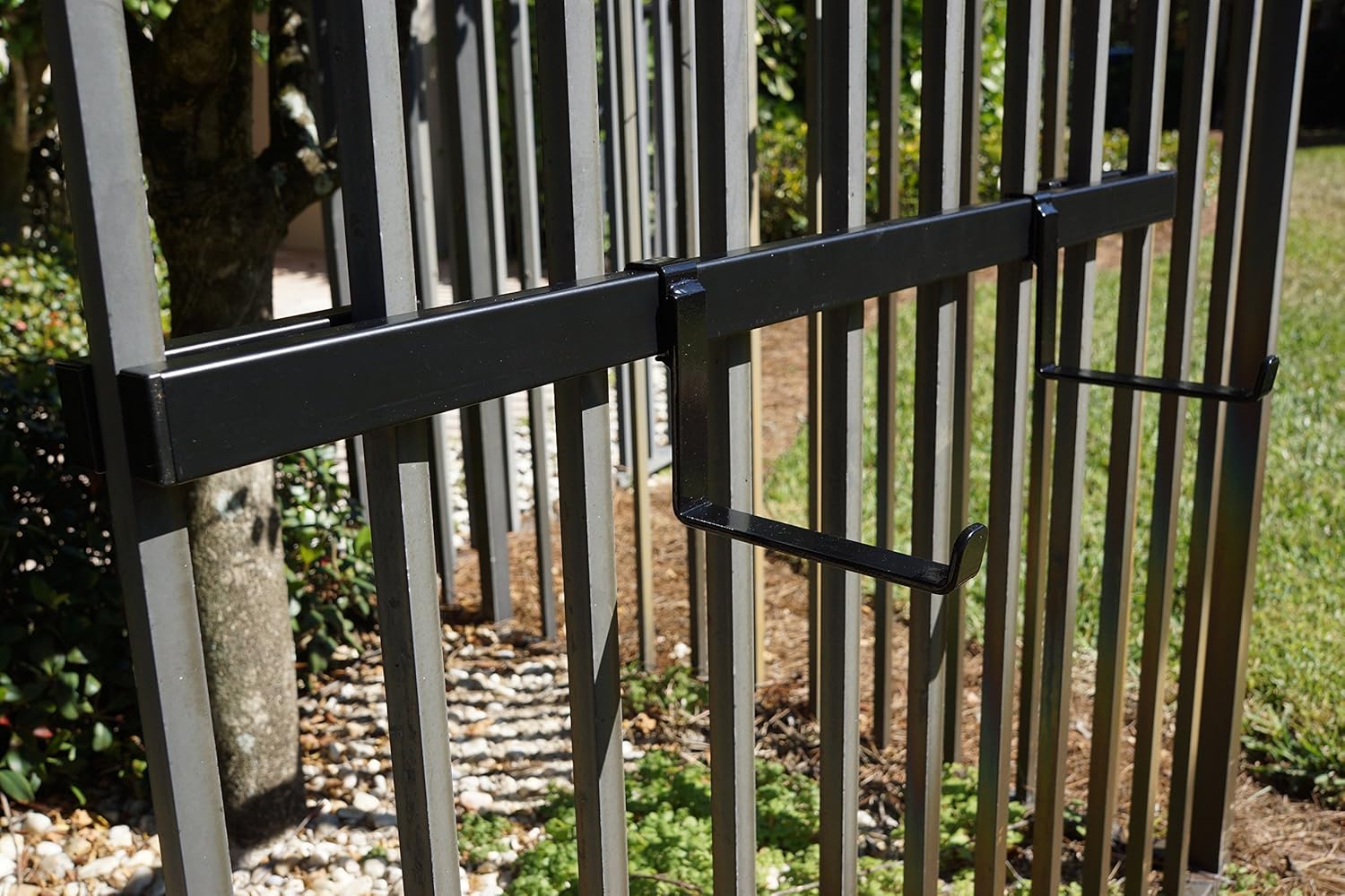 Hold It Mate Planter Box Brackets with 20" Mounting Rail