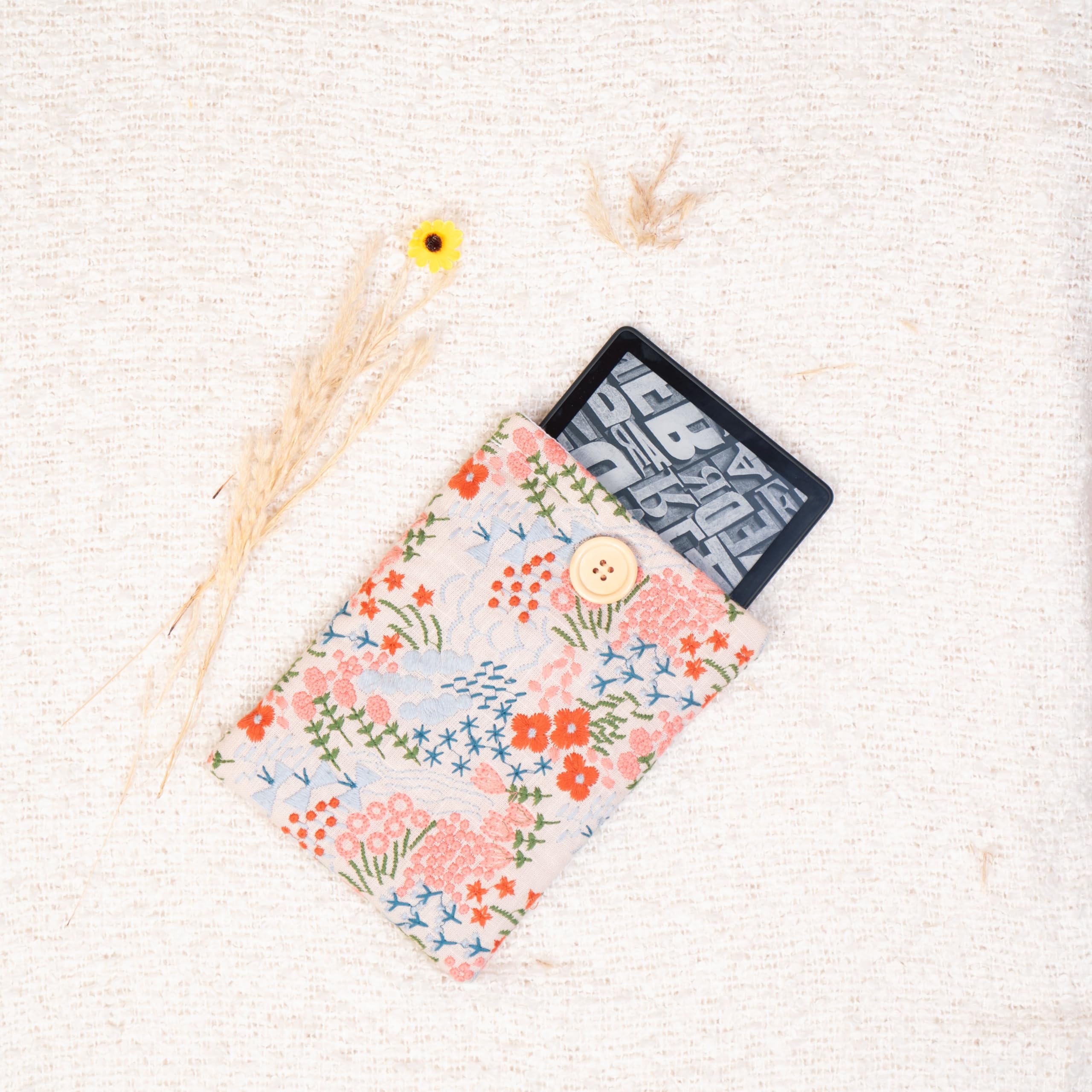 Embroidered Floral E-Reader Sleeve - Compatible with Kindle Paperwhite/Basic (6''), Paperwhite (6.8'') & (7''), Colorsoft, Kobo Clara - Cotton Padded E-Reader Cover