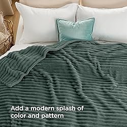 Bedsure GentleSoft Mallard Green Fleece Blanket for