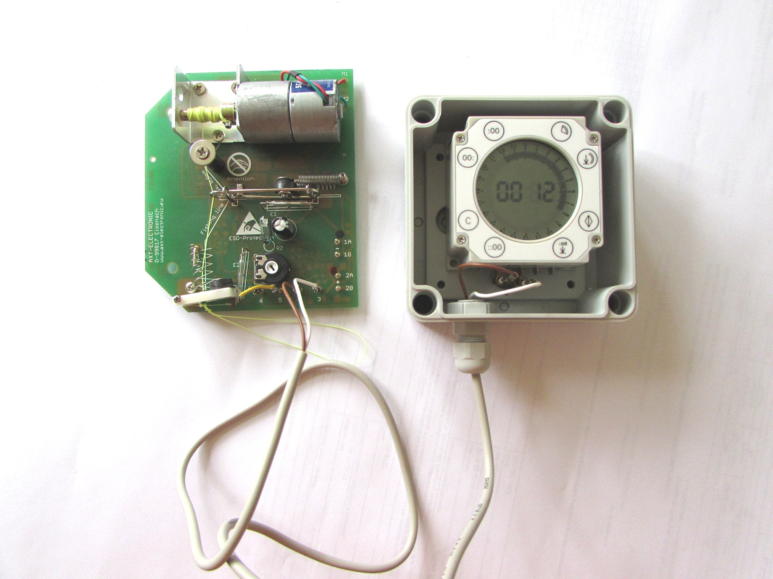 Digital Battery Operated Timer for The Automatic Chicken 
