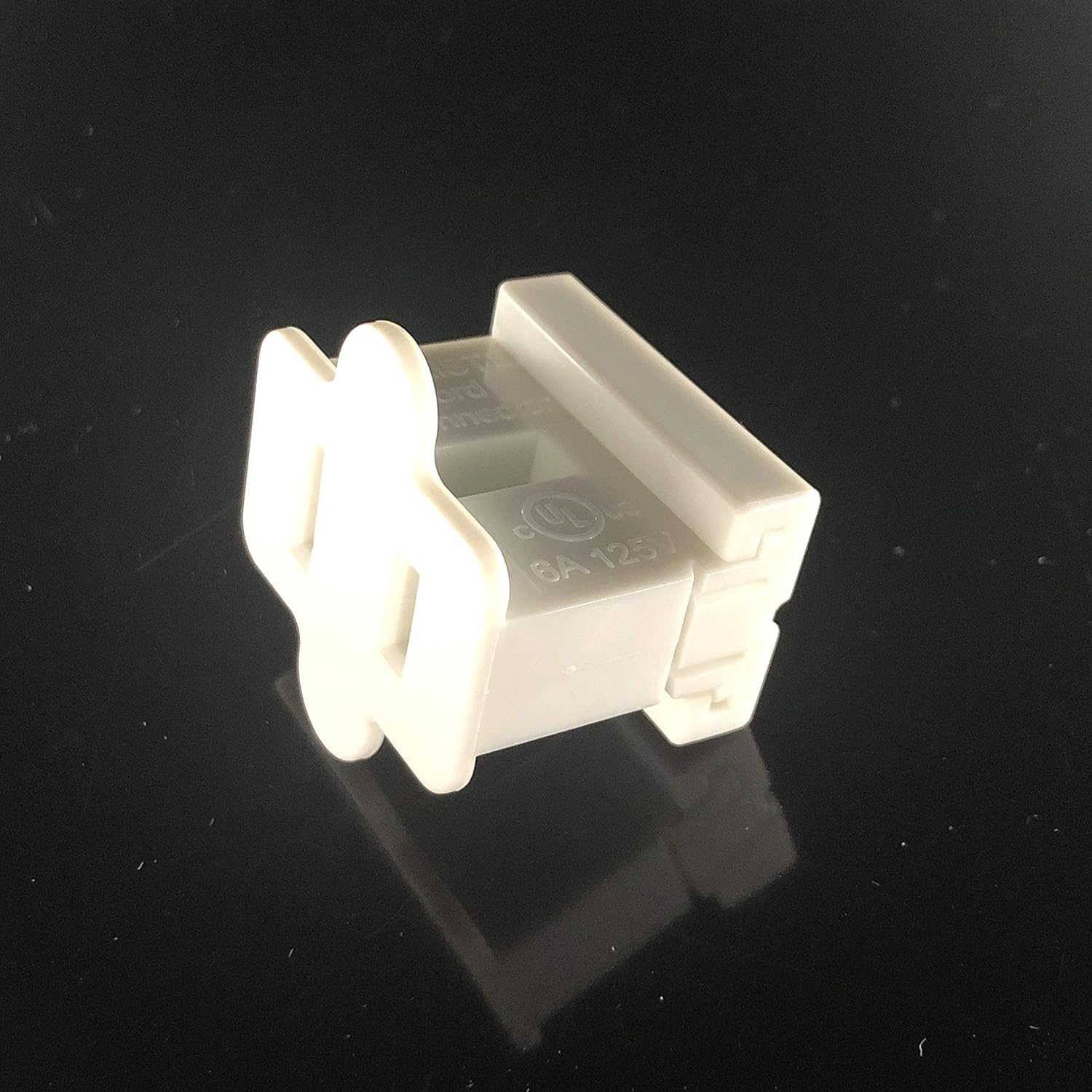 Male Female Gilbert plug Vampire plug Asparkle 25, SPT2 White Male