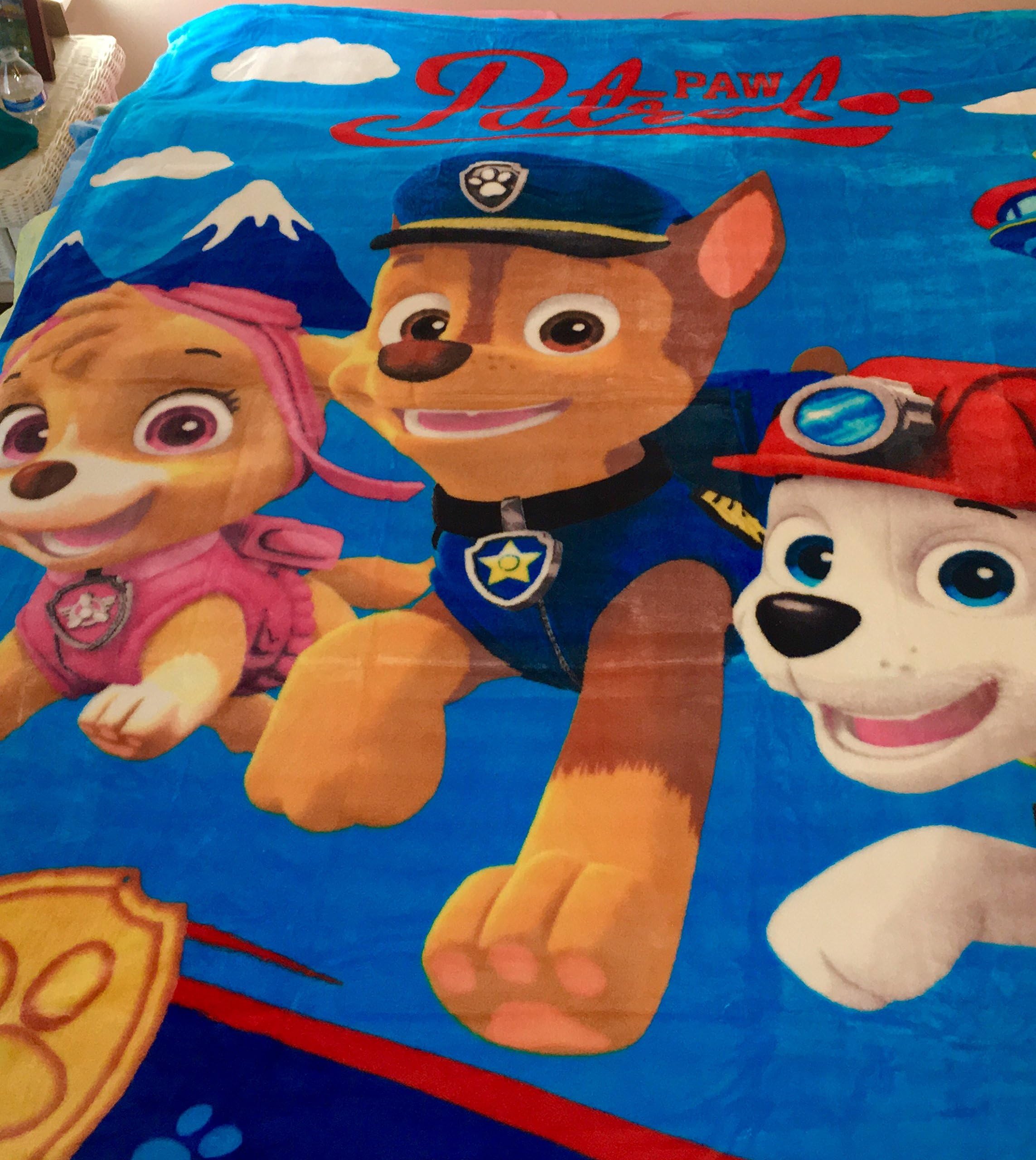 Paw Patrol Oversize Throw 59 in x 78.7 in.