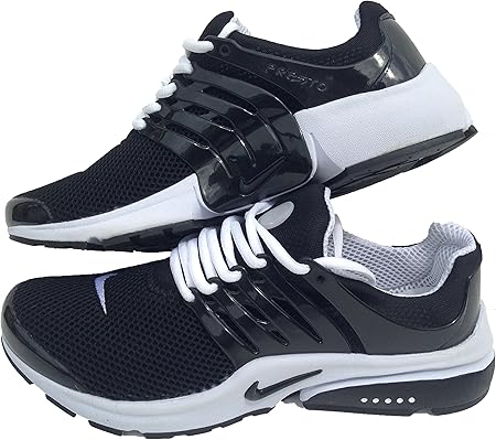 size 4 black nike trainers