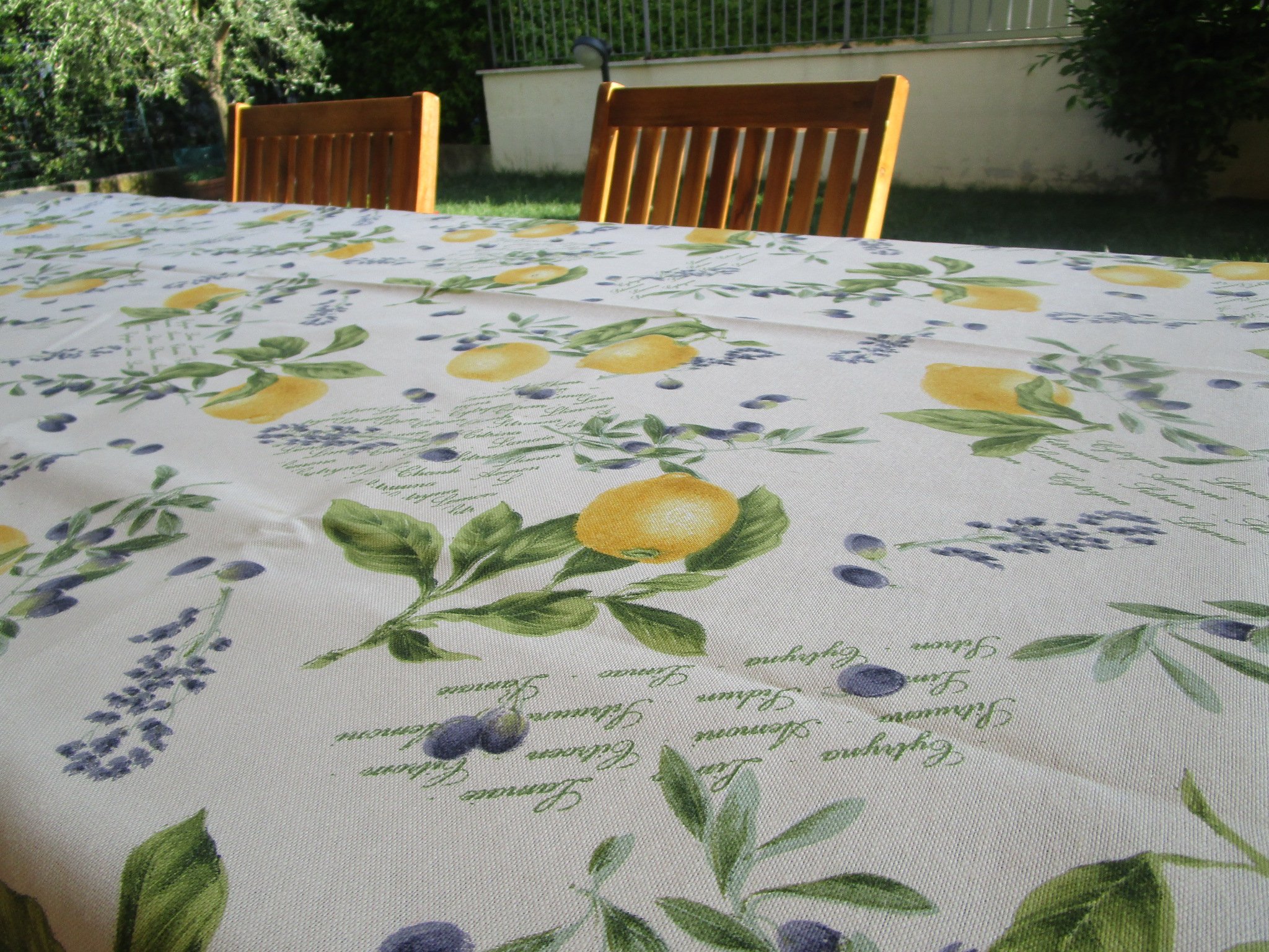 I pay little for Lemon Patterned Round Tablecloth 100% Cotton Made in Italy new for 2021!!! (Round x180)