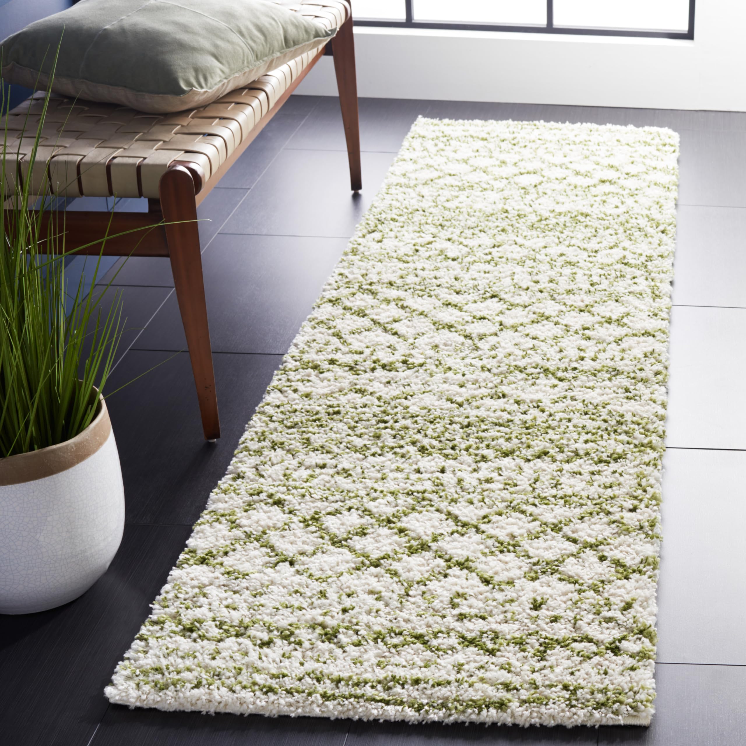 SAFAVIEH Arizona Shag Collection Runner Rug – 2’6″ x 14′, Ivory & Green, Moroccan Boho Design, Non-Shedding & Easy to Clean, Ideal for Ideal for Living Room, Hallway, Foyer, Bedroom (ASG741Y)