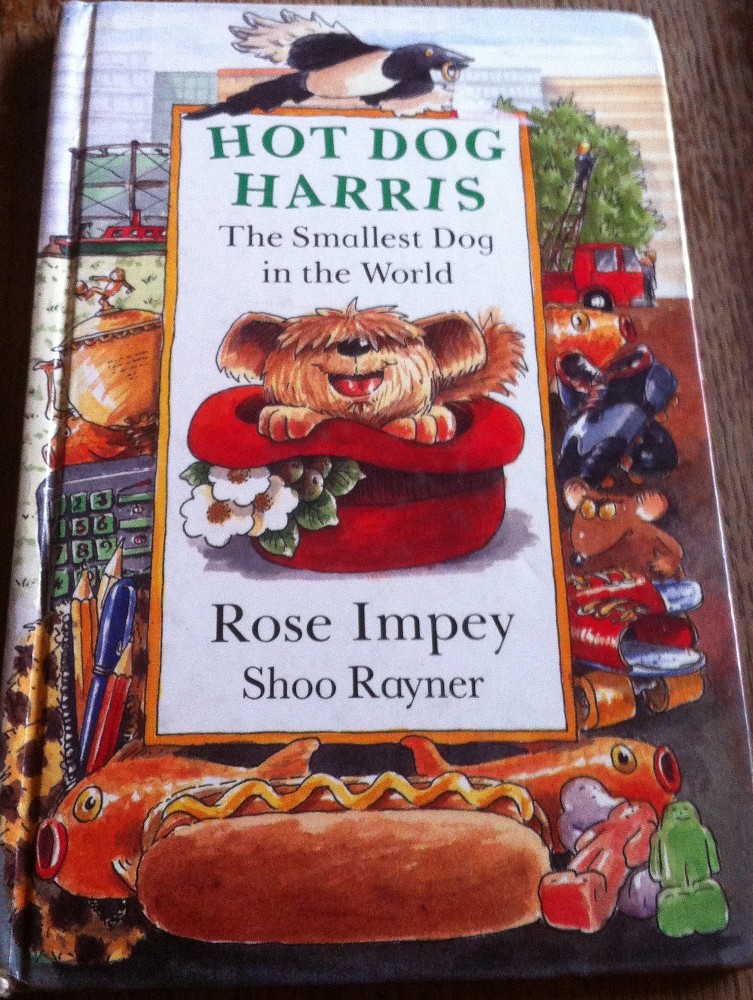 smallest hot dog in the world