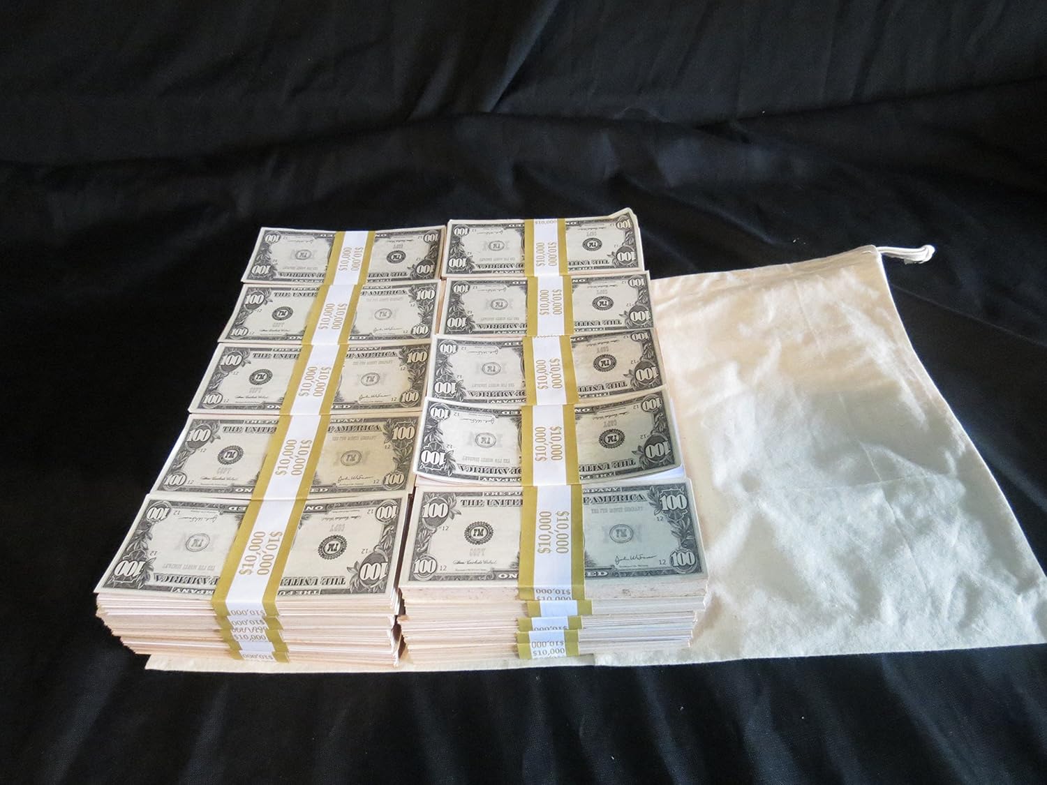 Prop Money Filler Packs 500,000 (50 Packs) & Cash Bag Amazon.co.uk