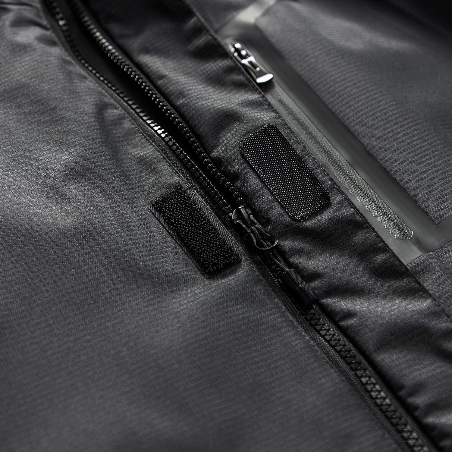 WULFUL Men's Lightweight Waterproof Hooded Rain Jacket Outdoor Raincoat Shell Jacket for Hiking at  Men’s Clothing store