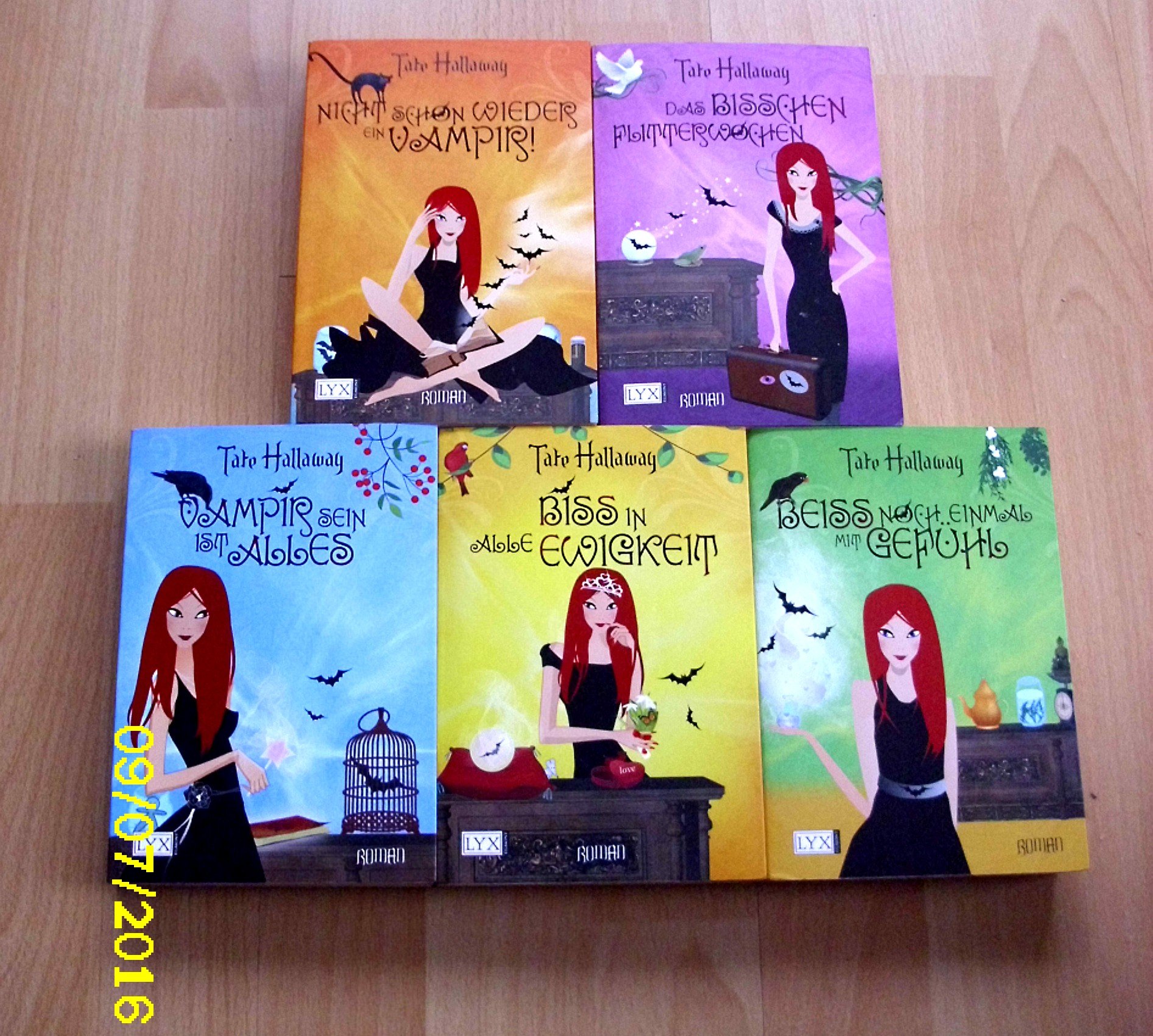 4 Bande Vampir Sein Ist Alles Nicht Schon Wieder Ein Vampir Beiss Noch Einmal Mit Gefuhl Biss In Alle Ewigkeit Amazon De Tate Hallaway Bucher