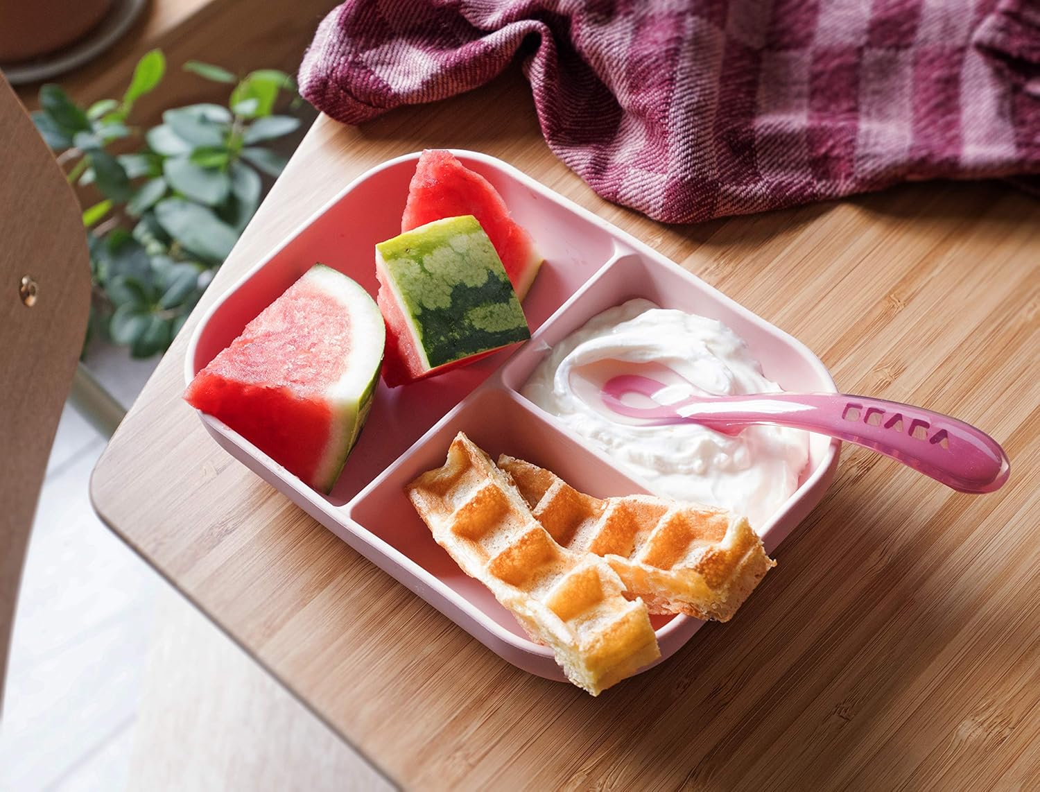 Béaba, Baby Suction Plate, Silicone Divided Plate with Suction Cup + Silicone Spoon, Sticks to the table/high chair Tray - Image 5