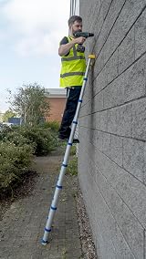 Werner Soft Close Telescopic Extension Ladder 2.6m view 2