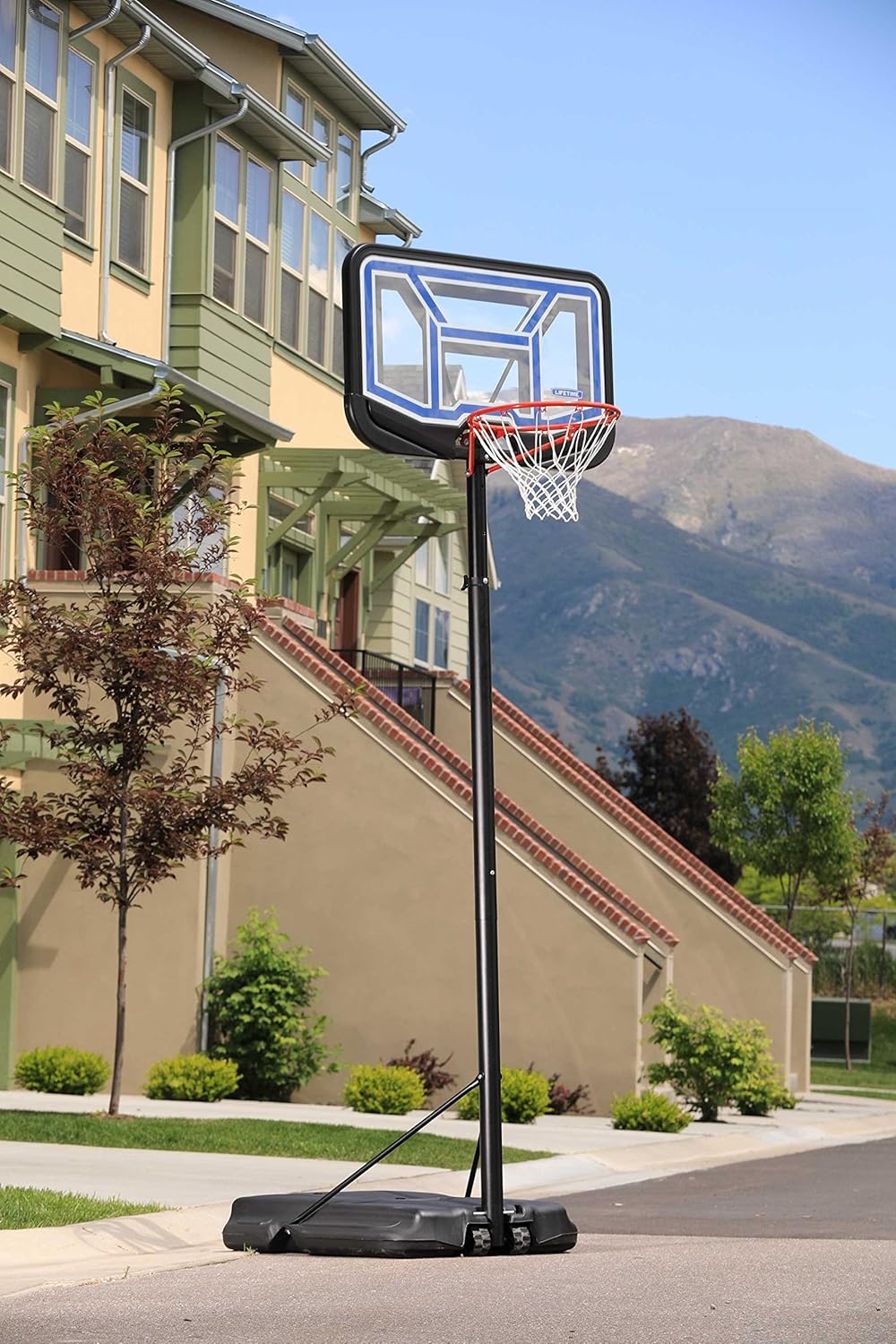 LIFETIME UnisexYouth Adjustable Portable Basketball Hoop (44Inch