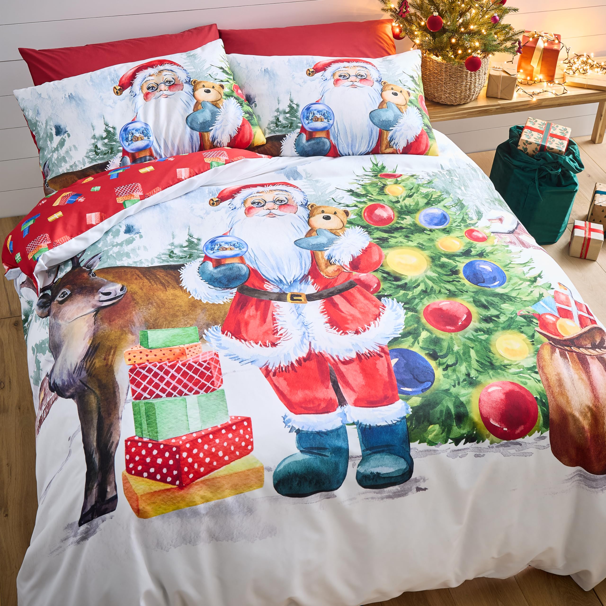 Catherine Lansfield Christmas Retro Santa Reversible King Duvet Cover Set with Pillowcase White