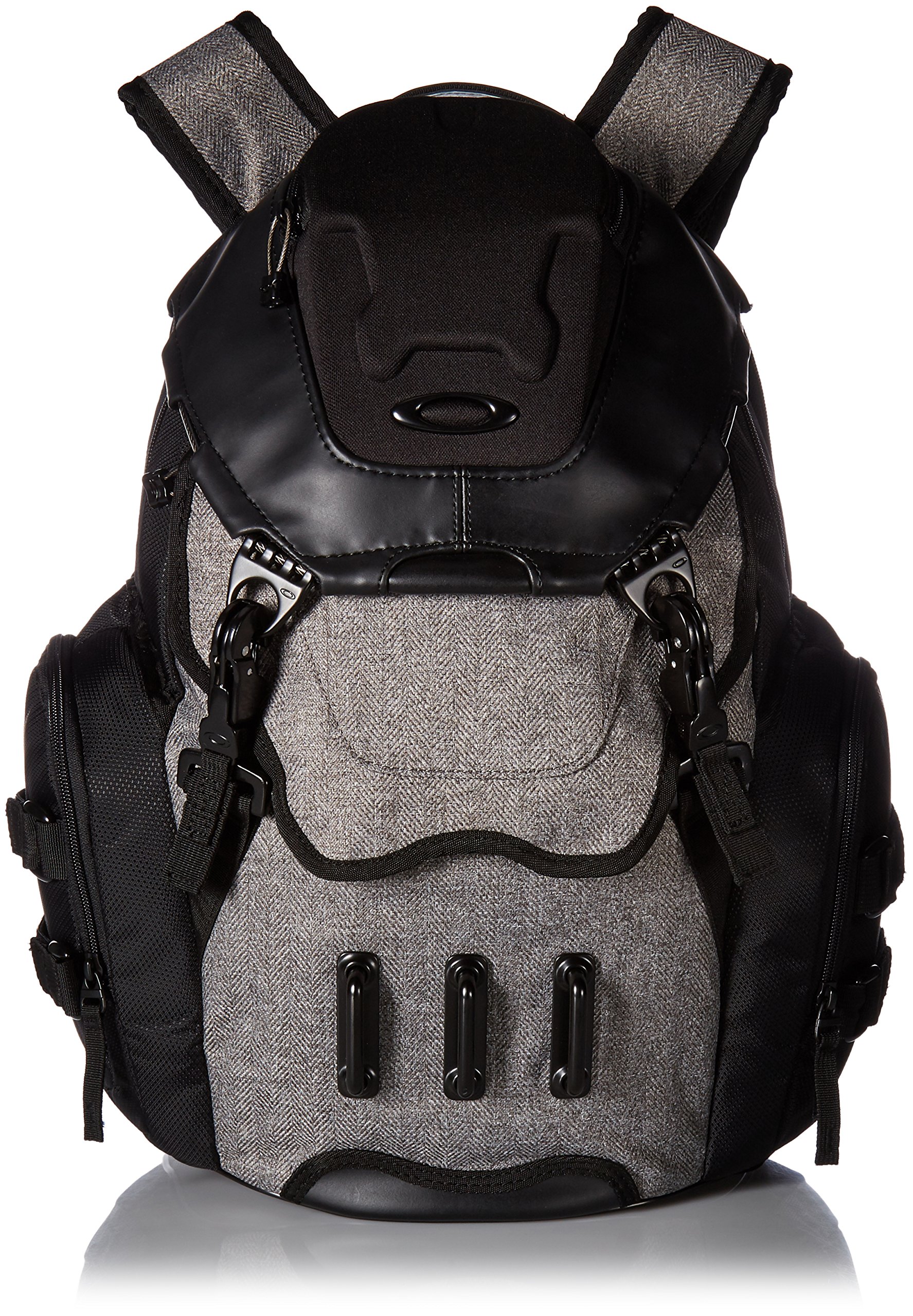 thule rolling backpack