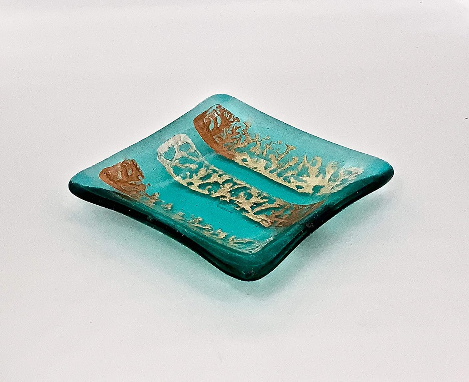 Amazon Com Metallic Accents On A Transparent Aquamarine Blue