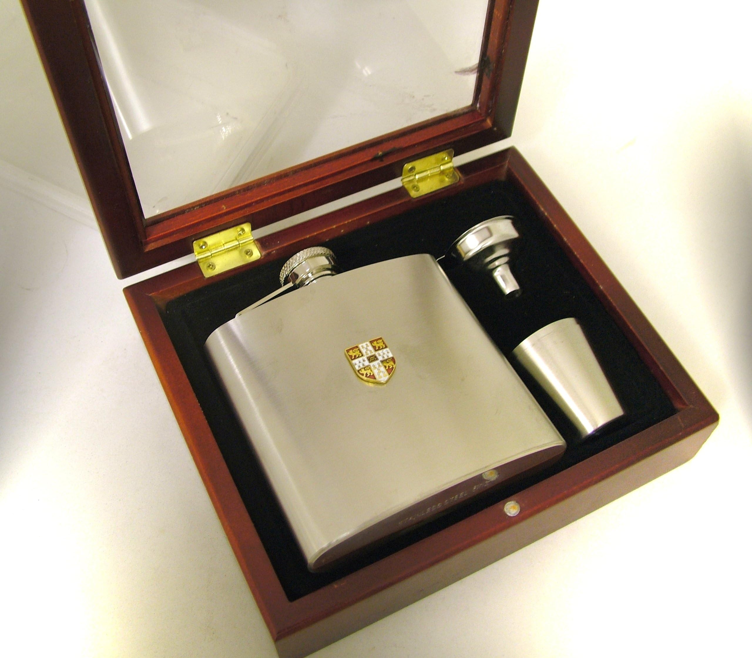 Cambridge University 6oz Hip Flask Gift Set
