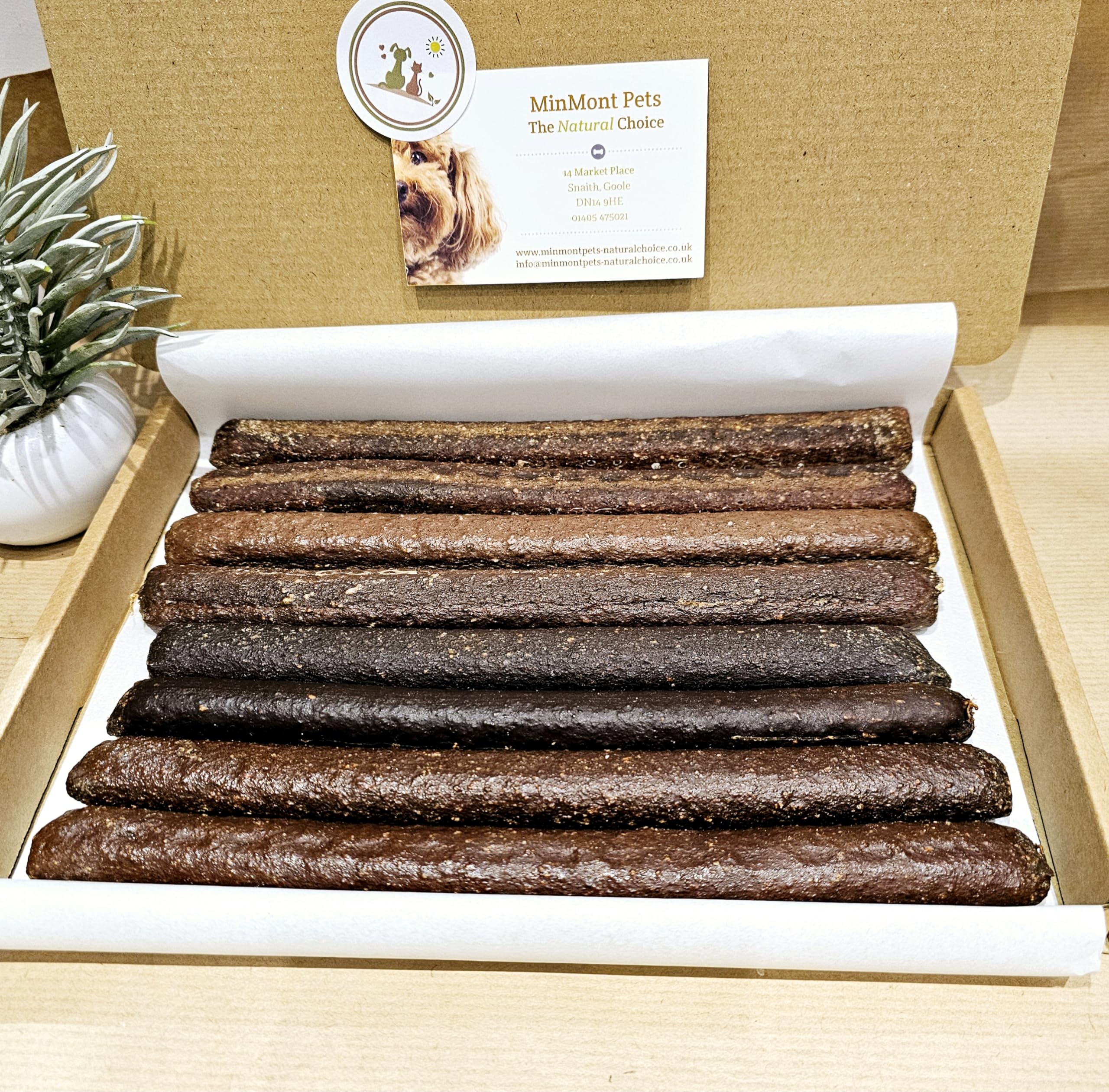 The Dog's Sausage Selection Box! Natural, Grain Free Treats, Present/Gift for Dog, Puppy friendly Treats. Gourmet Dog Sticks. Made in UK. Venison, Duck, Chicken, Salmon, Rabbit, Beef, Pheasant