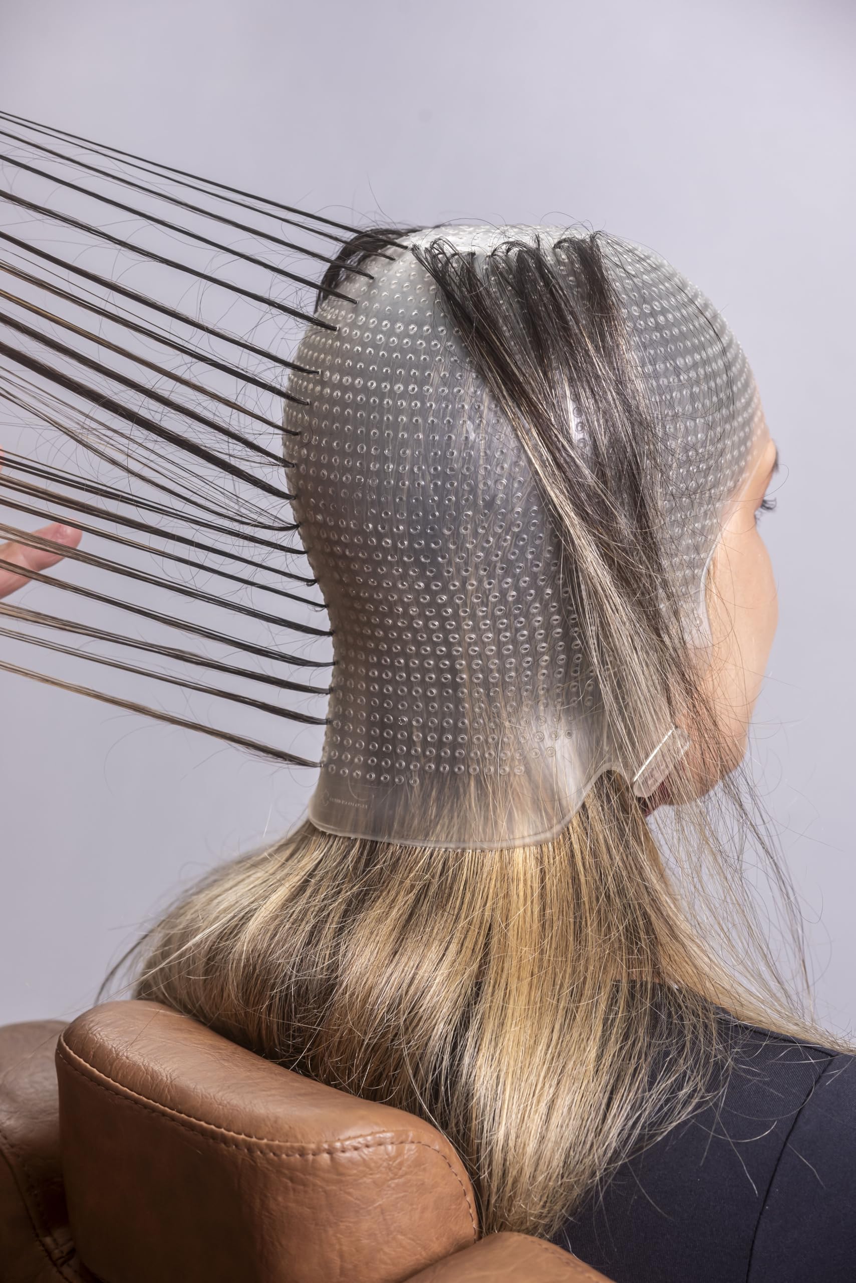 DOMPEL Sparta 2.4K Silicone Highlight Hair Cap, White | Perfect Highlights | 2,400 Strategically Positioned Holes | Curved Design for a Perfect Fit | Reusable