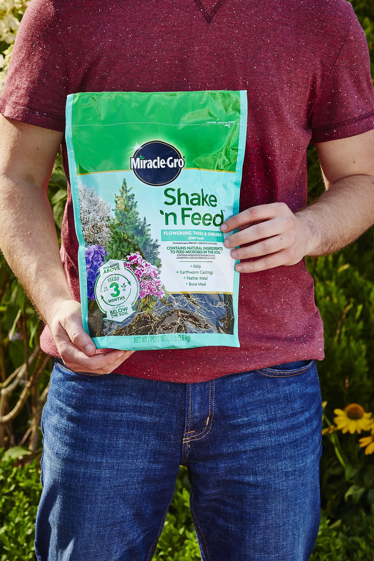 Miracle Gro Shake N Feed Flowering Trees And Shrubs Continuous Release