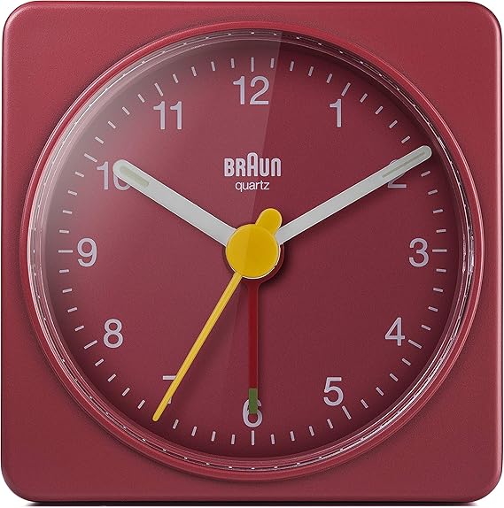 Braun Classic Analogue Travel Alarm Clock Compact Size Quiet Quartz Crescendo Alarm In Red Model Bc02r Amazon De Uhren