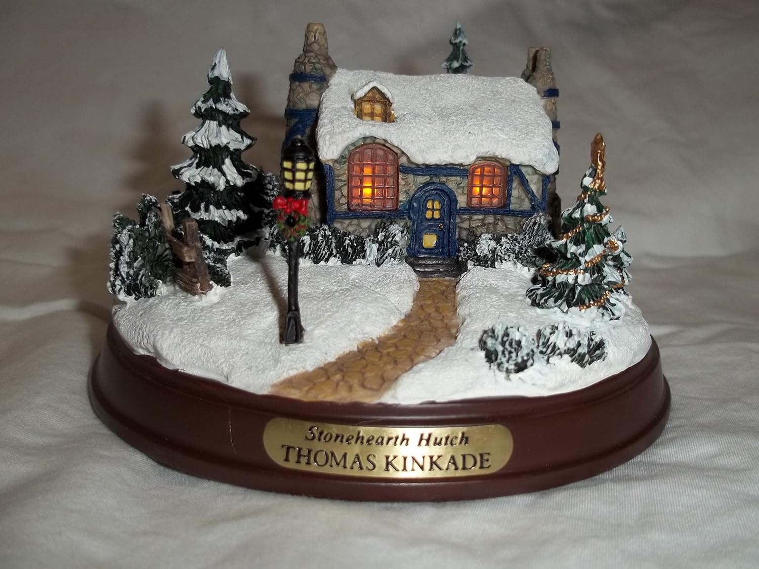 wallpapers Thomas Kinkade Light Up Pictures thomas kinkade painter of light memories of home lighted cottage collection stonehearth hutch