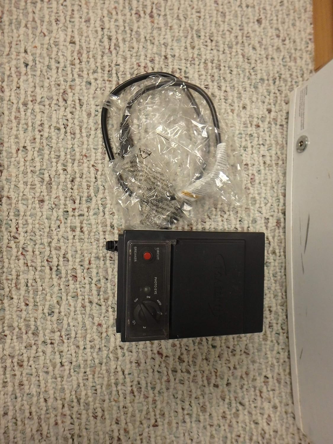 Malibu 3100115001 150 Watt Low Voltage Transformer, Photo Eye Sensor and Timer NEAT Lighting