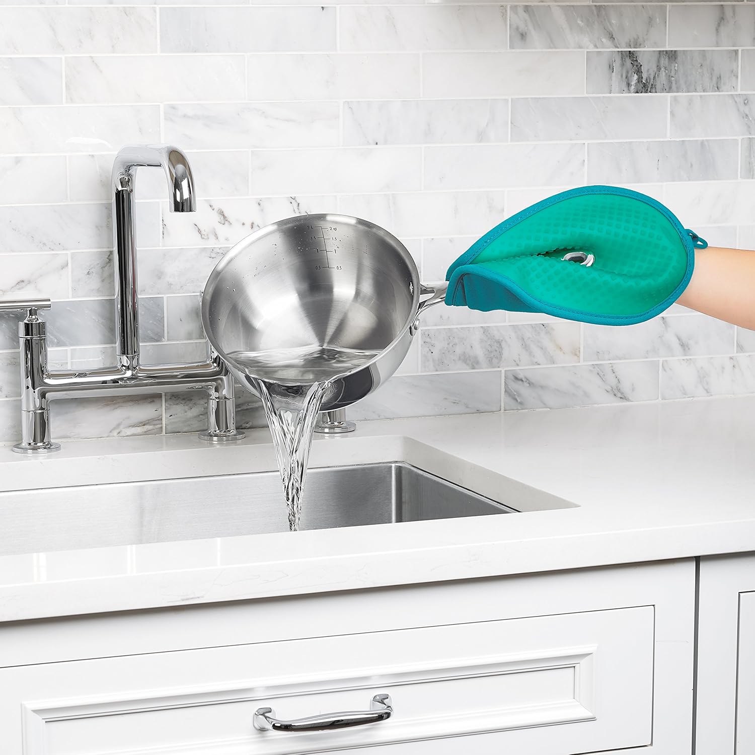 OXO Good Grips Silicone Pot Holder- Teal: Kitchen & Dining