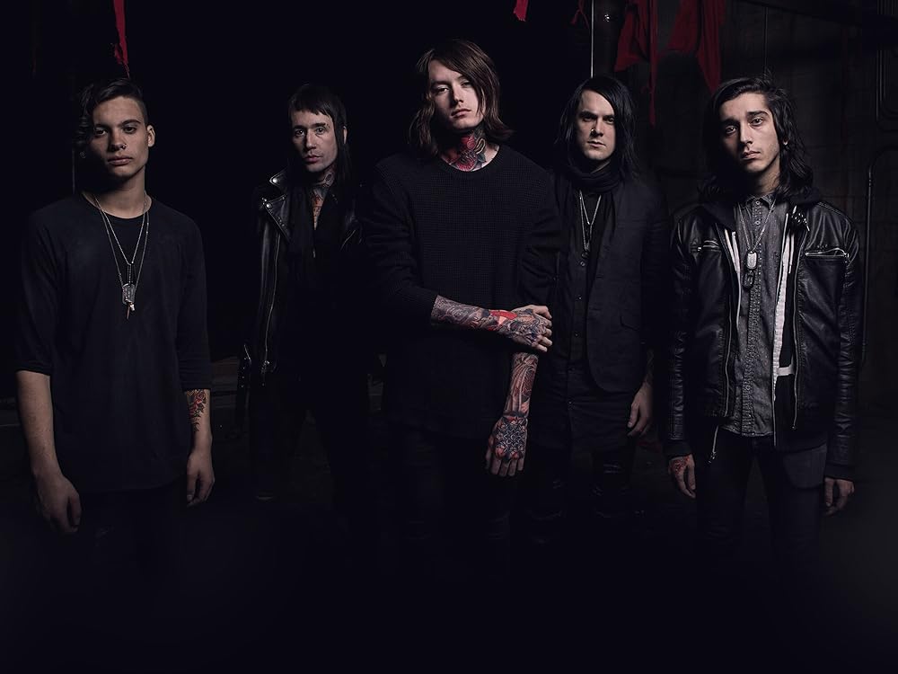 Noah sebastian bad omens. Bad omens вокалист 2022. Bad omens poppy. Bad omens poppy. группа bad omens демонстрация одного глаза.