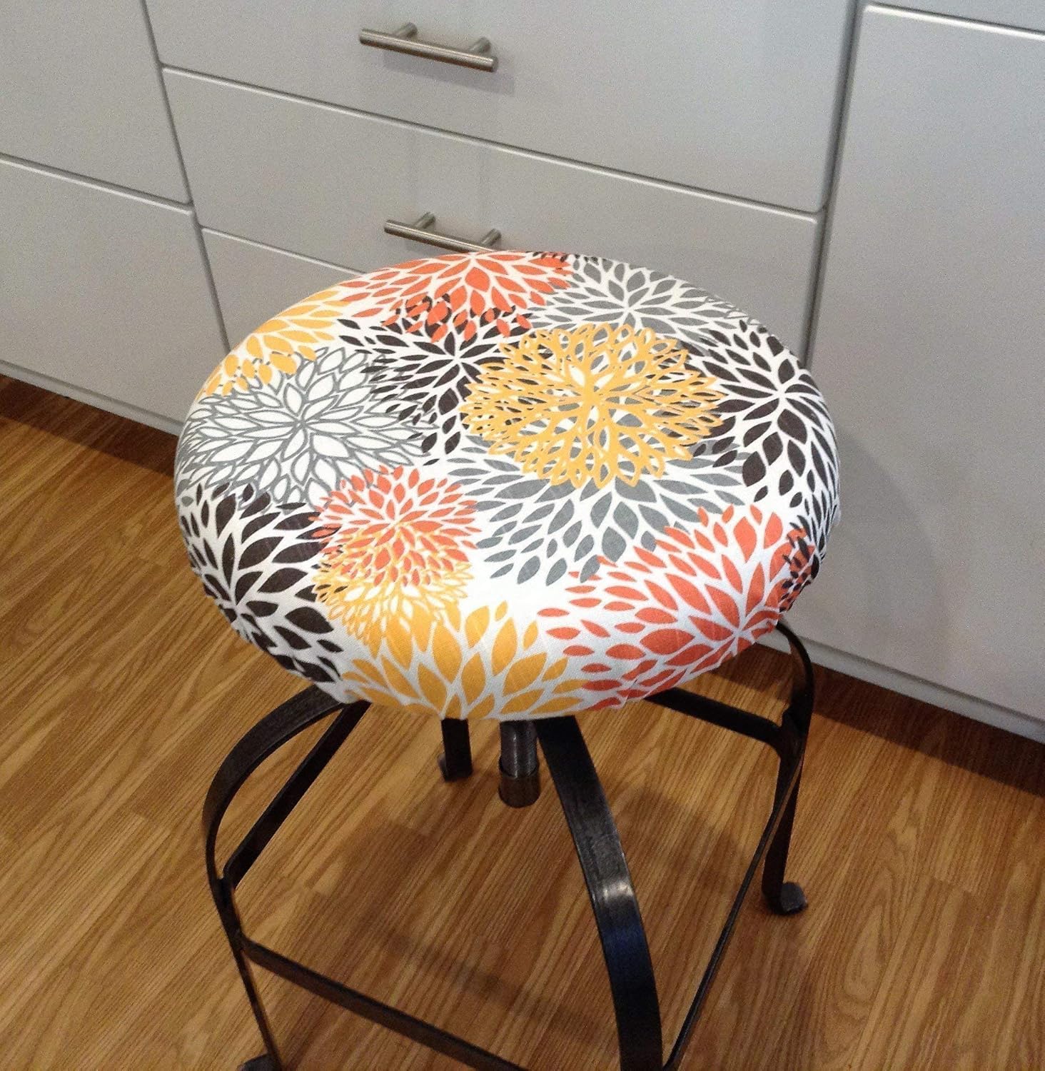 Amazon.com: Round bar stool cover, BLOOMS CHILI PEPPER r washable Amazon.com: Round bar stool cover, BLOOMS CHILI PEPPER r washable