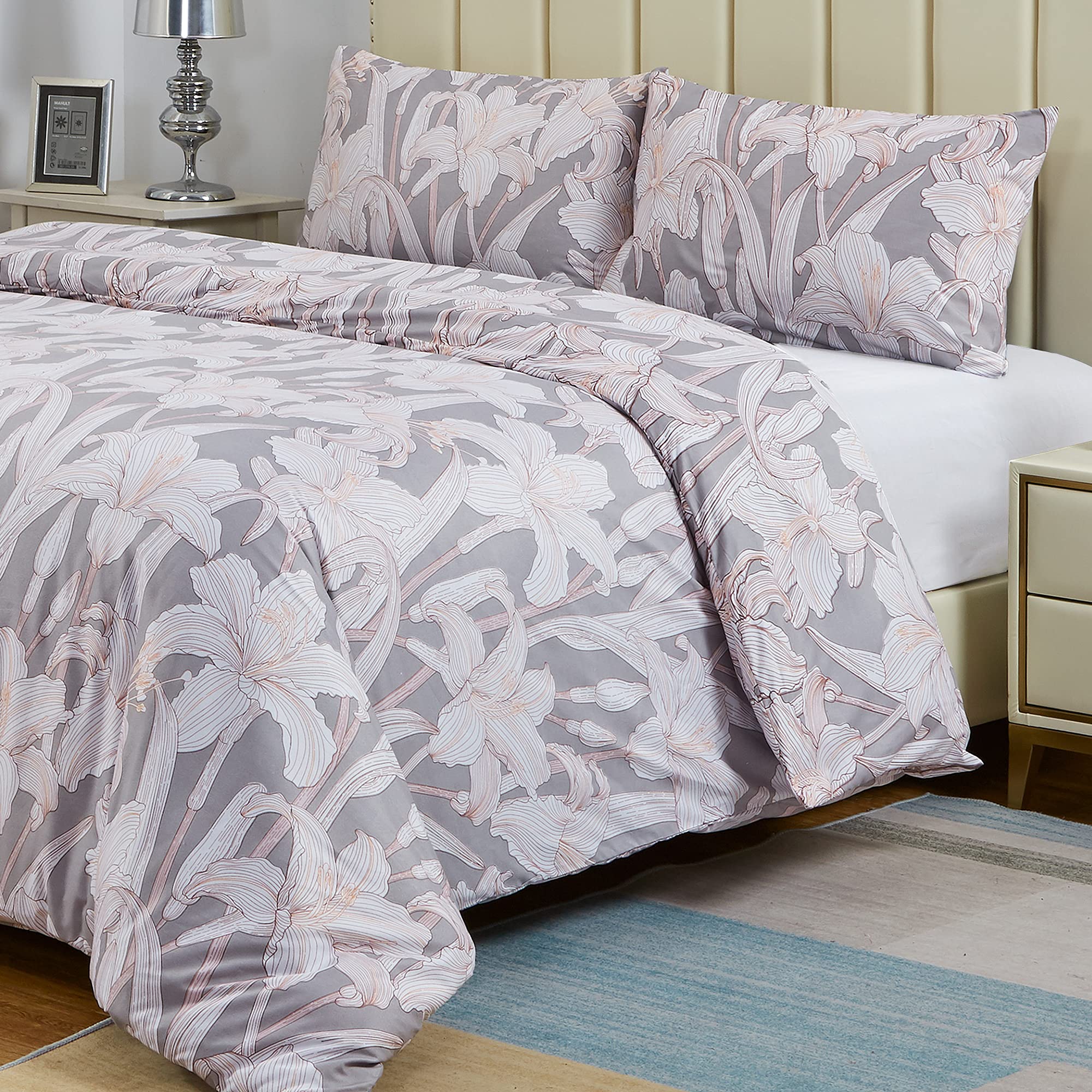 Novali® Ultra Soft Microfiber Printed Duvet Set with 2 Pillowcases - Wrinkle Free Fabric Reversible Quilt Bedding - Corner Ties Zipper Closure Cover 100% Polyester Pink Lillies King