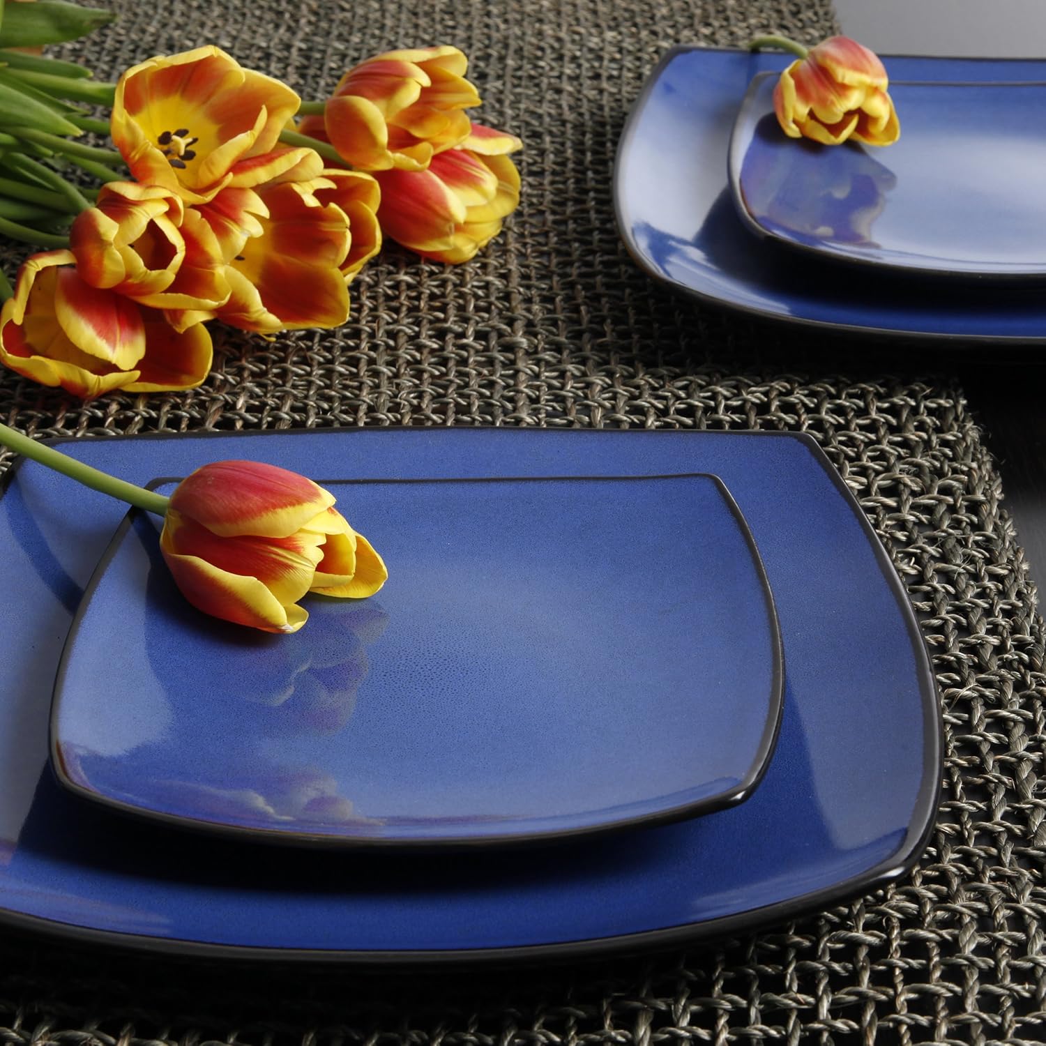  | Gibson Soho Lounge Dinnerware set, Square, Blue: Dinnerware Sets