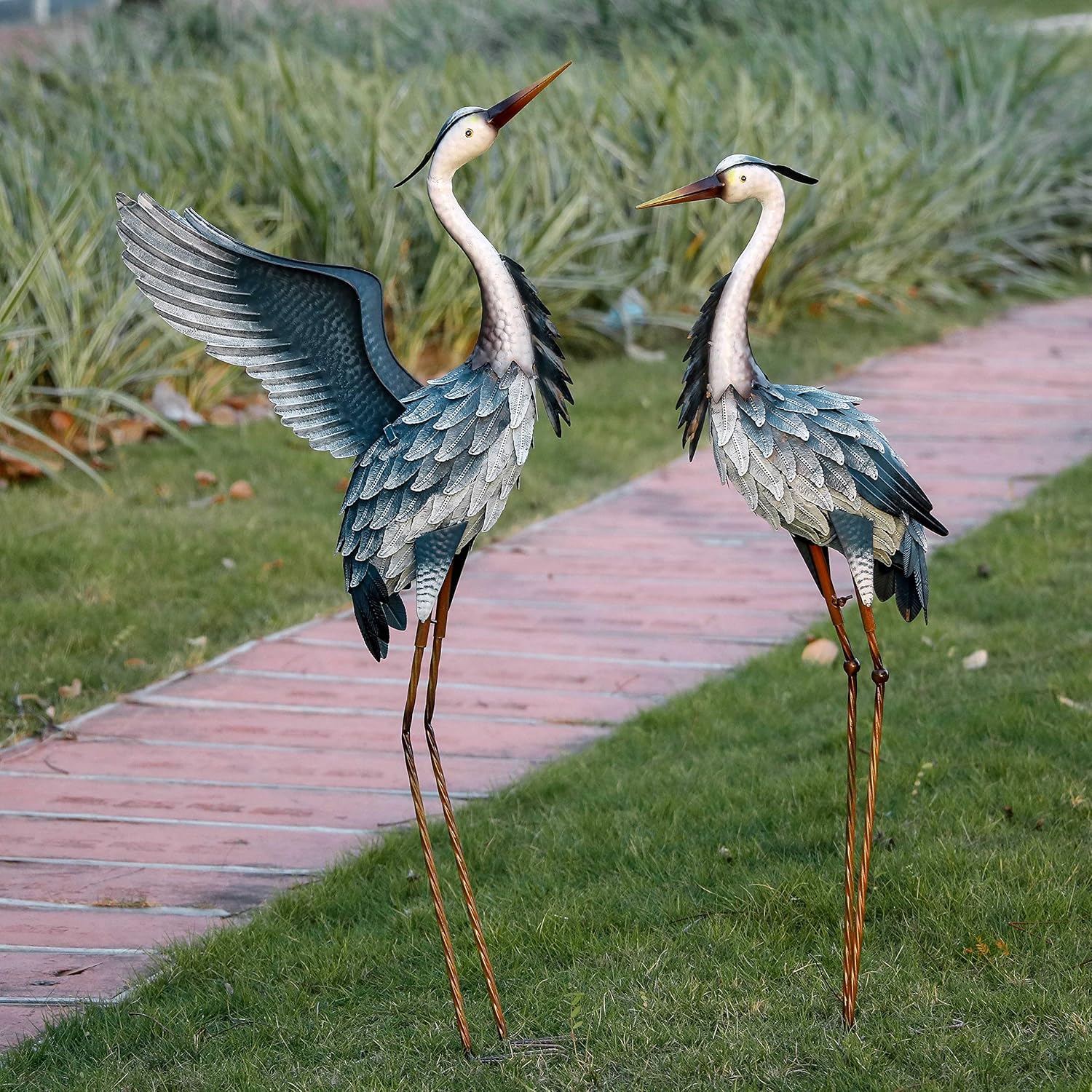 TERESA'S COLLECTIONS 40.7 inch Metal Blue Herons Garden Statues Sculptures, Standing Cranes Decor Bird Art Lawn Ornaments for Outdoor Yard Patio Porch Outside Decorations - Set of 2: Kitchen & Dining