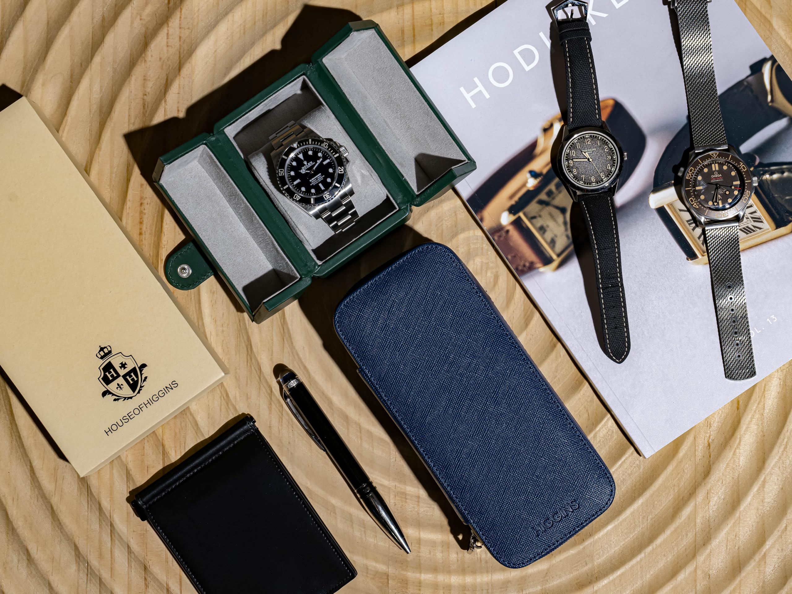 Single Travel Watch Case - Vintage Inspired - Exterior, Soft Microfiber Lining, Fits Up to 42mm Watches - Vegan Leather - Reliable Storage for Home or Travel