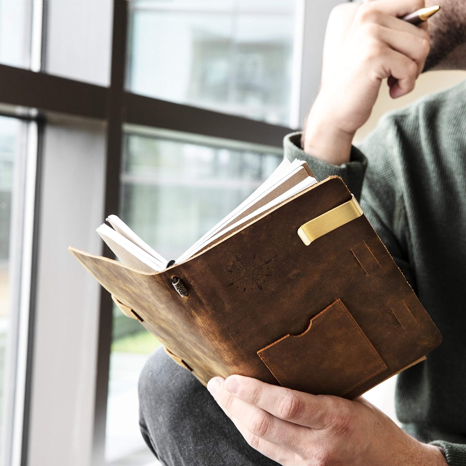 Leather Journal Handmade Travel Notebook - Medium Size 7 x 4.8 inch Vintage Antique Diary Writing Notepad for Men & Women, Refillable Lined Paper, Luxury Gift Set with Golden Classic Pen : Office Products
