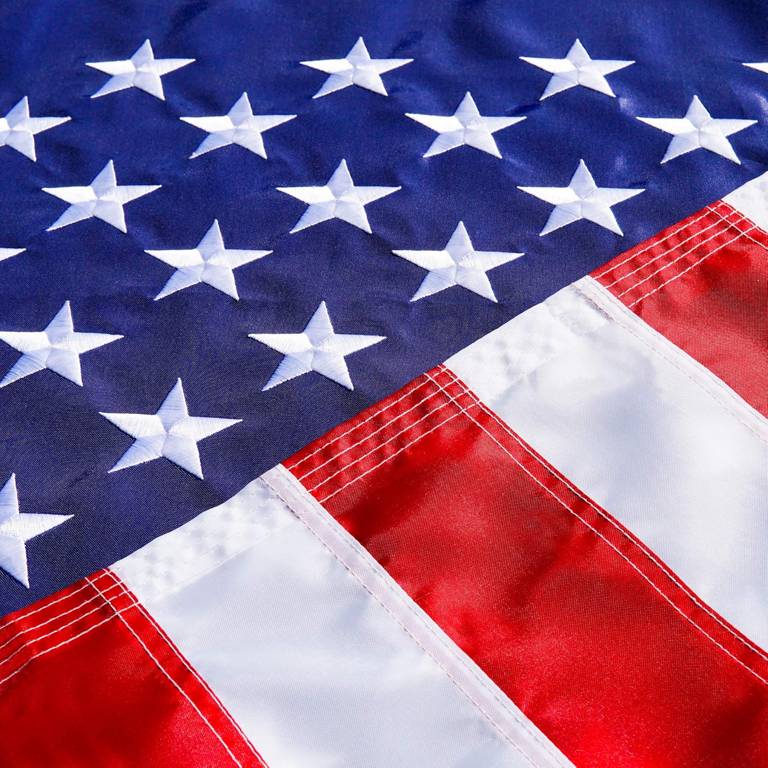 Amazon Com American Usa Us Flag 3x5 Ft Deluxe Embroidered Stars Heavy Duty Durable Flags Built For Outdoors Vivid Color Sewn Stripes Brass Grommets Double Stitched Uv Protection Perfect For Outside