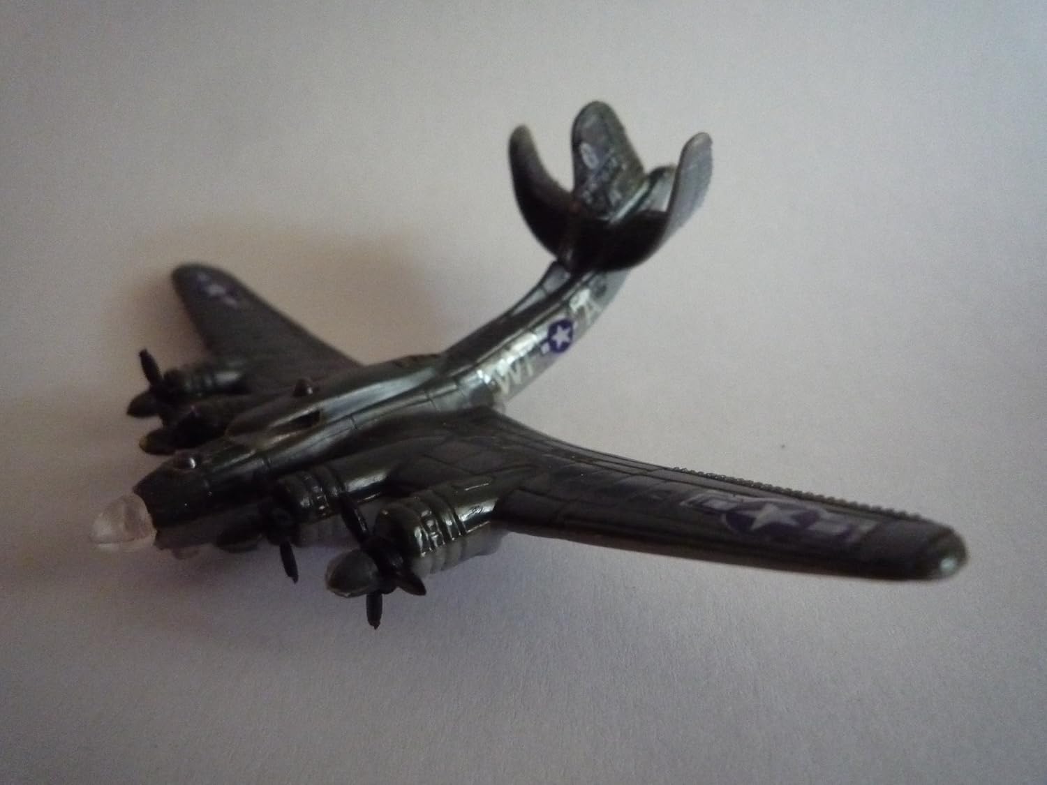 b 17 toy plane