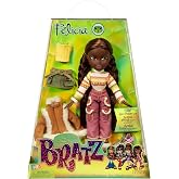 Bratz Original Fashion Doll Felicia Series 3 with 2 Outfits and Poster, Collectors Ages 6 7 8 9 10+