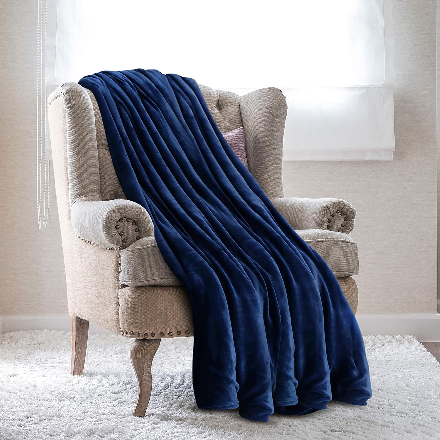 Utopia Bedding Fleece Blanket Throw Size (130 x 150 cm) Navy 300GSM Luxury Bed Throws Fuzzy Soft Microfiber Blanket for Sofa - Image 3