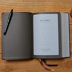 NKJV, Single-Column Wide-Margin Reference