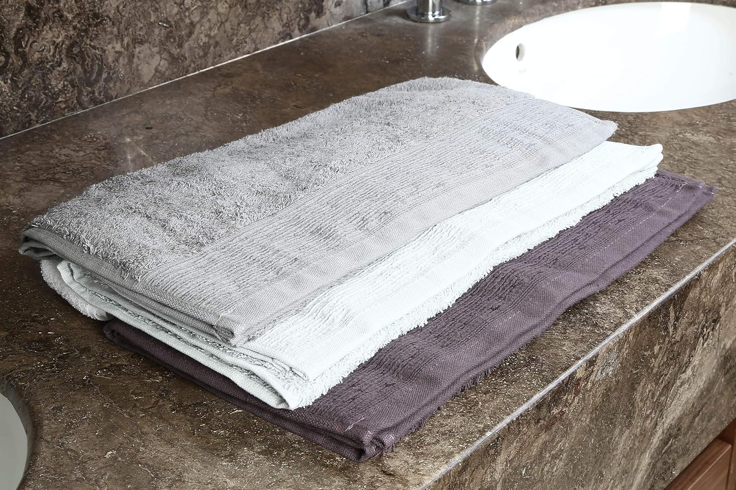Gusto by Venus – 3 Piece Premium Turkish Cotton Bath Towel Set – Bathroom, Kitchen, Beach, Highly Absorbent, Ultra Soft, Quick-Dry, Washer Safe - 19 x 35 Inches: Kitchen & Dining