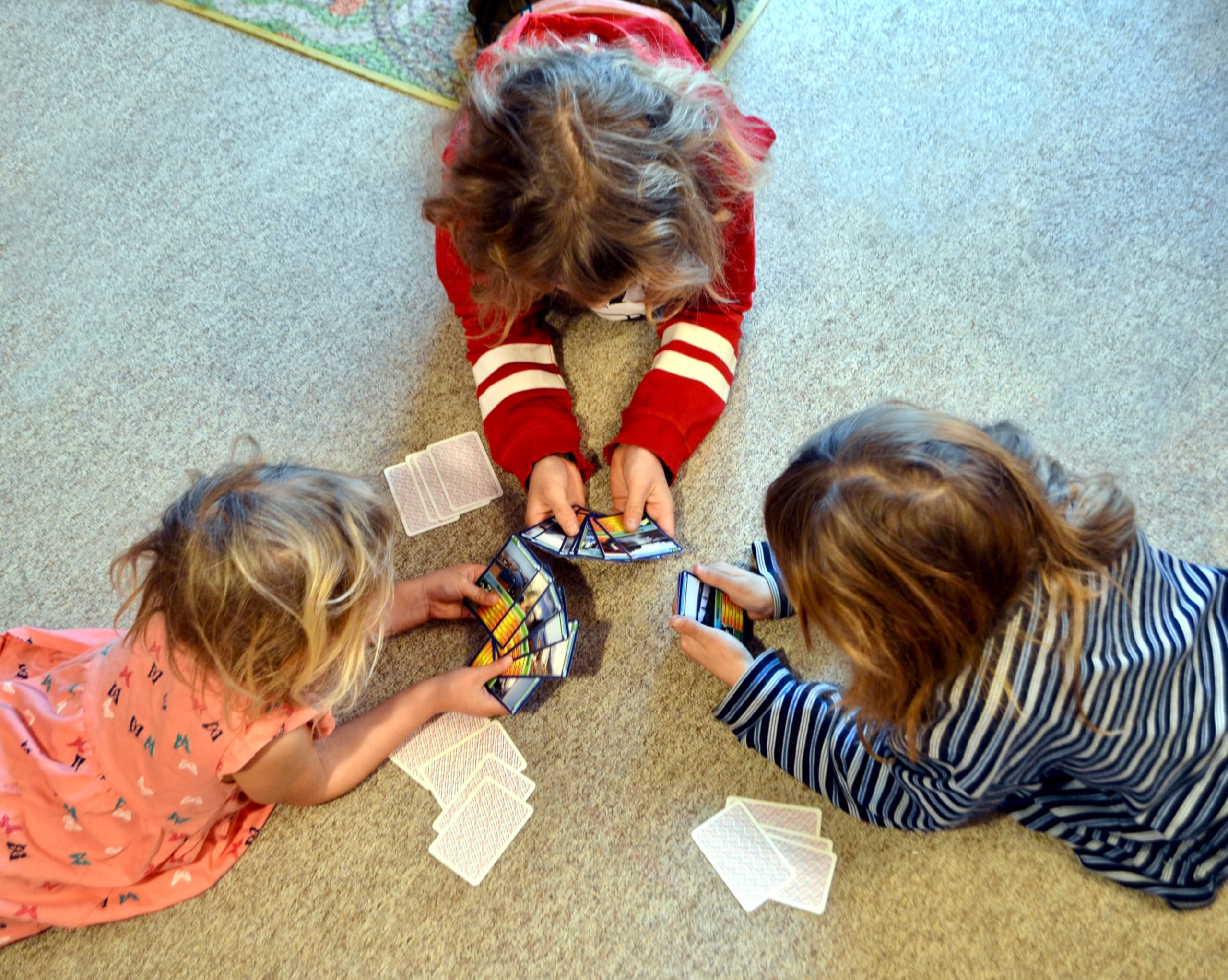 Wendels Kartenspiele 5er-Set: Berge Flüsse Städte und Länder Trumpf Quartett Spiele | Kleine Geschenke für Kinder & Familie 2