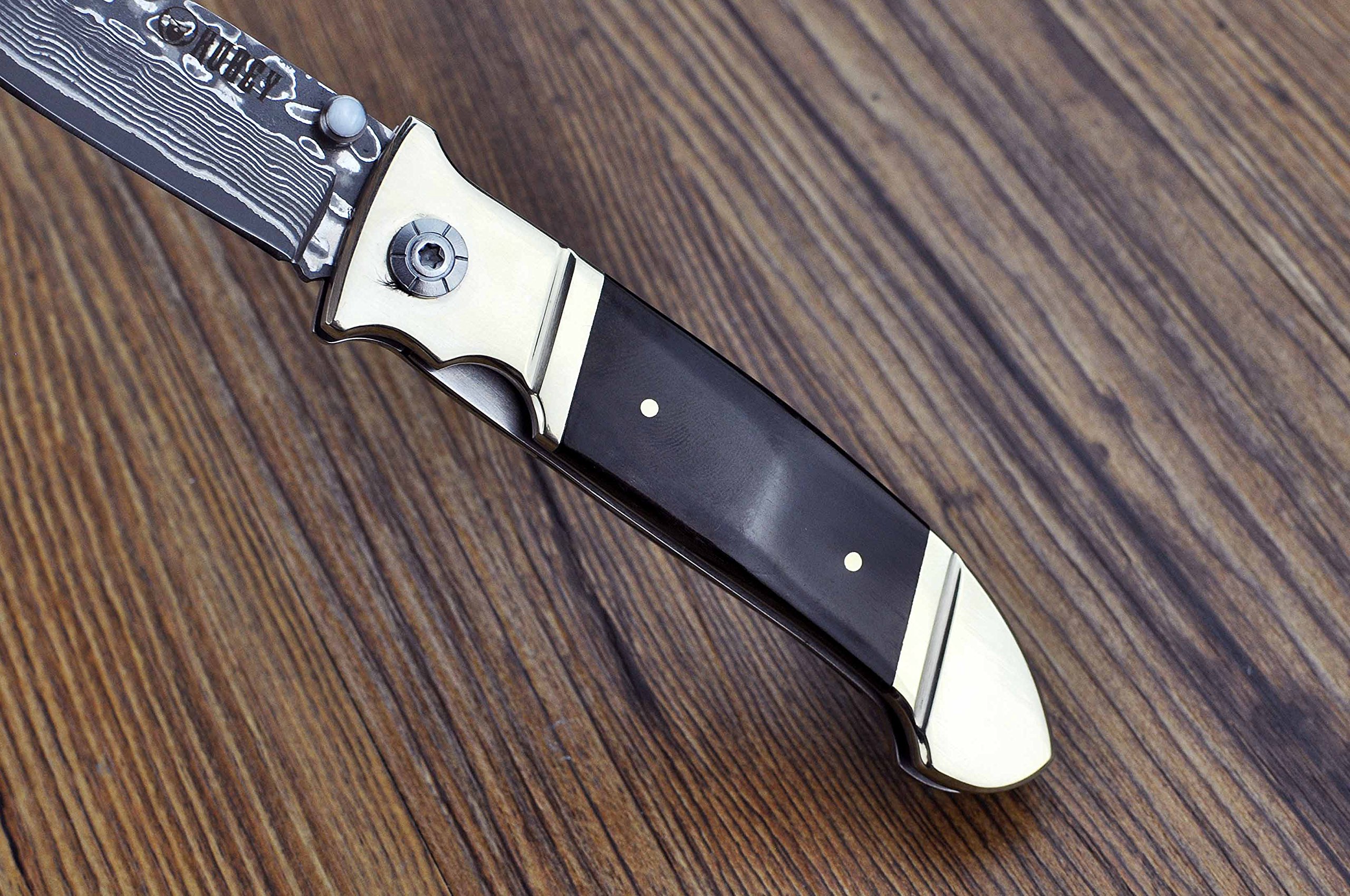 KUBEY DM064 Hunting Folding Knife VG10 Damascus Steel Thumb Open Liner