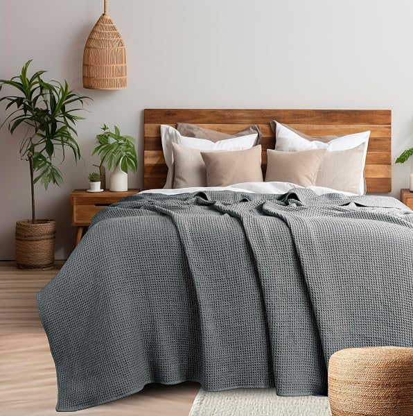 AAVNI HOMES 100% COTTON WAFFLE WEAVE BLANKET – KING SIZE (90X108), SAGE GREEN – SOFT, BREATHABLE COOLING BLANKET FOR BED – LIGHTWEIGHT COZY SUMMER & SPRING BEDDING