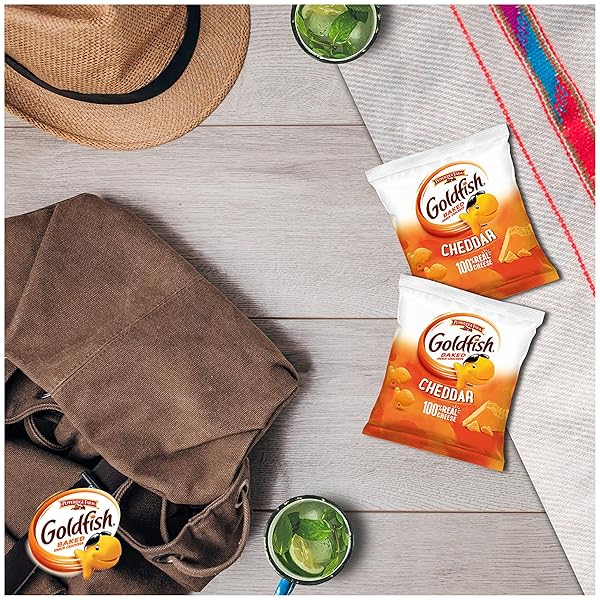 GOLDFISH CHEDDAR CHEESE CRACKERS, BAKED SNACK CRACKERS, 1 OZ ON-THE-GO SNACK PACKS, 20 COUNT BOX