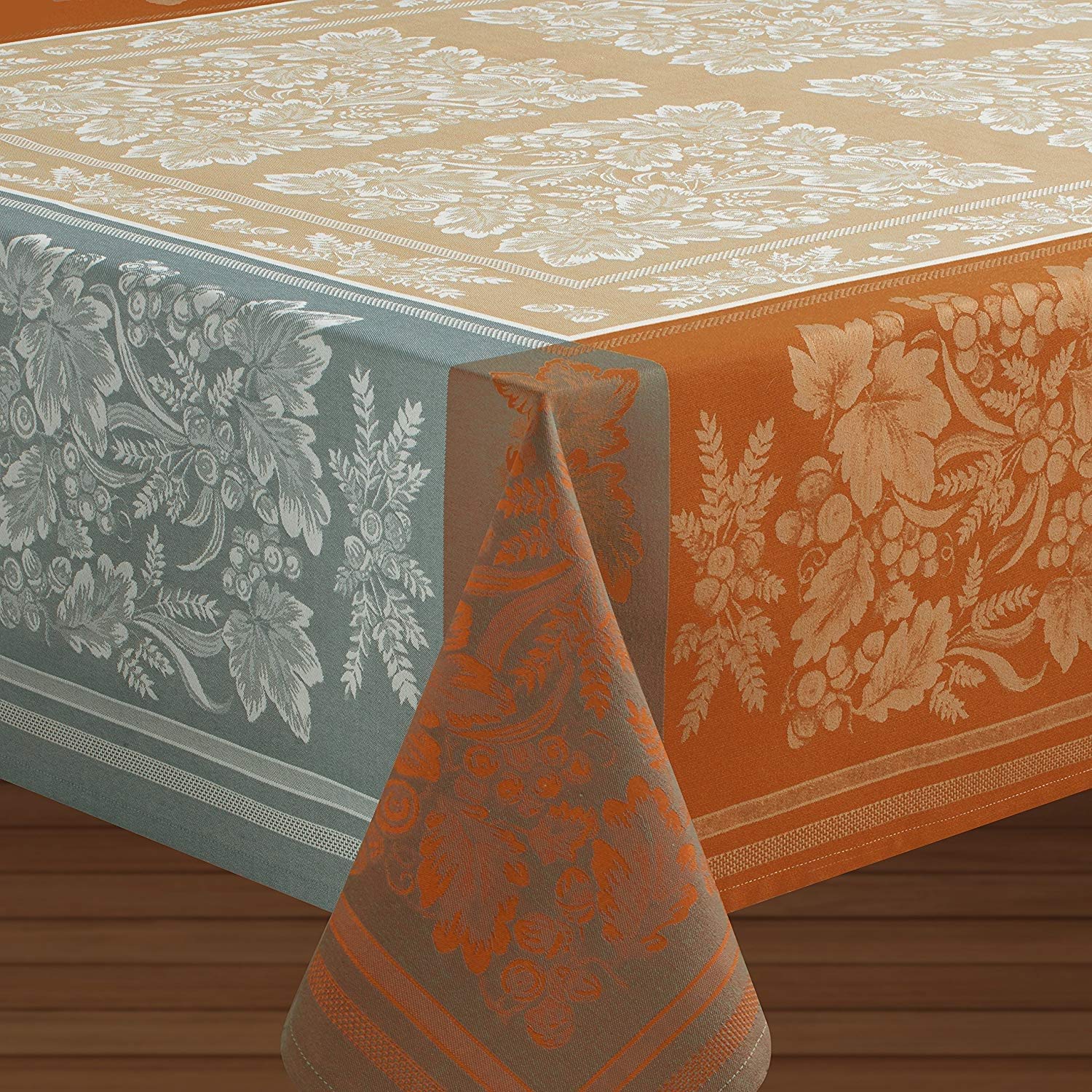 Best holiday table cloth 60 x 104