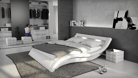 SalesFever Polsterbett 180x200 cm weiß aus Kunstleder mit LED-Beleuchtung | Loox | Designer-Doppelbett in Leder-Optik Made in