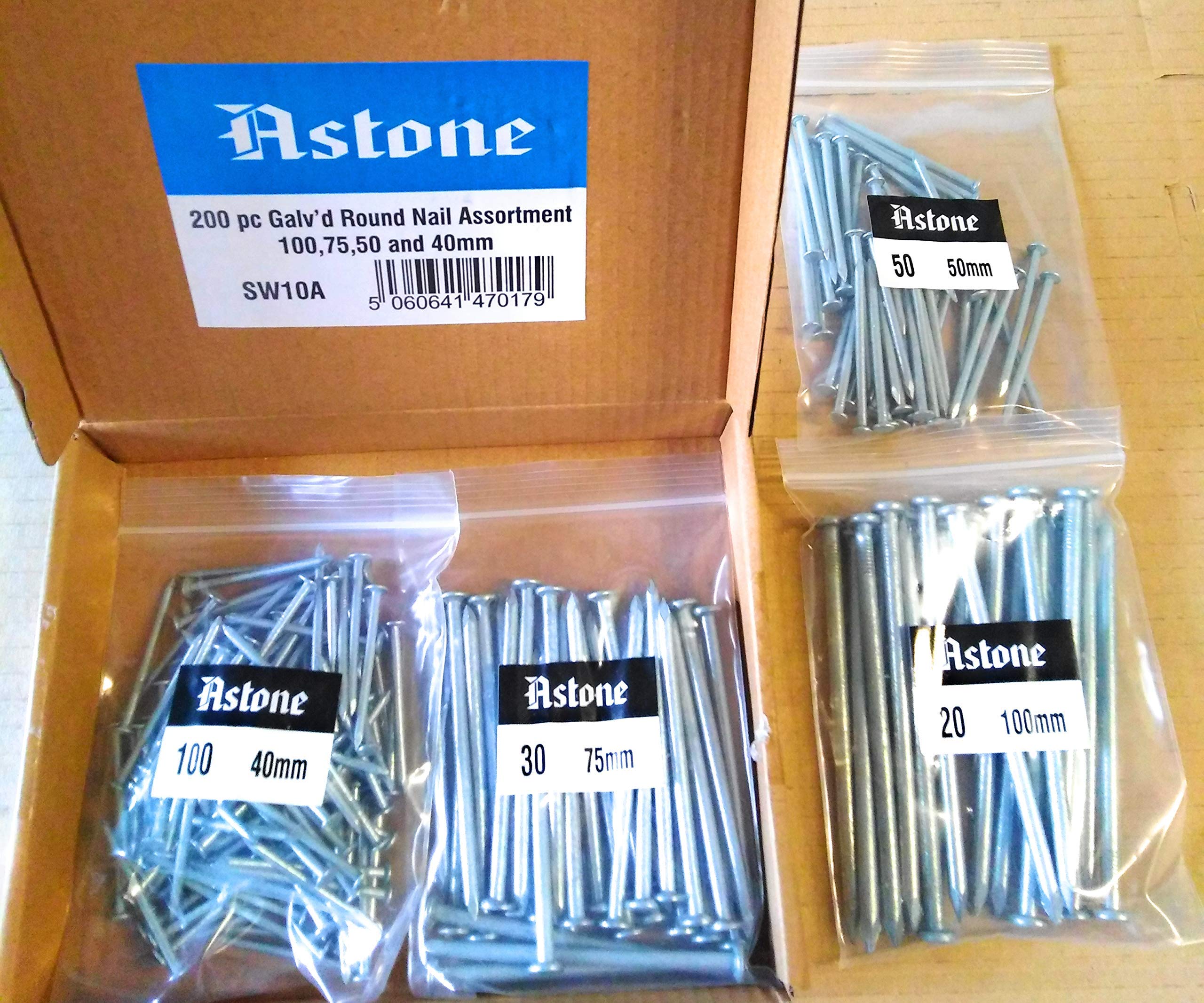 200pc galvanised Round Nails Assortment (100, 75, 50 and 40mm Nails)
